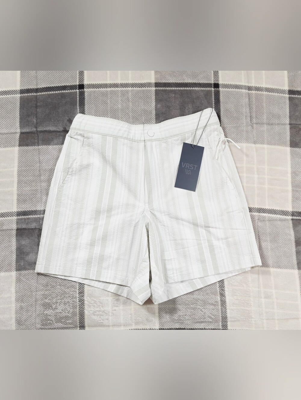 VRST Men’s White Striped Hybrid Shorts